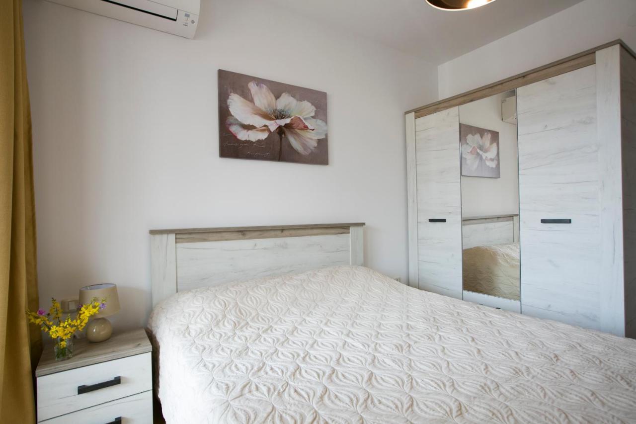 Anatolia - Family Sea View One-Bedroom Apartment Будва Екстериор снимка